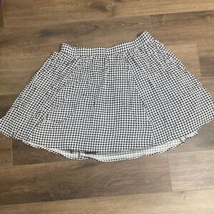 Torrid Gingham Pull On Skirt Black White with Pockets Lined Size 2X / 2